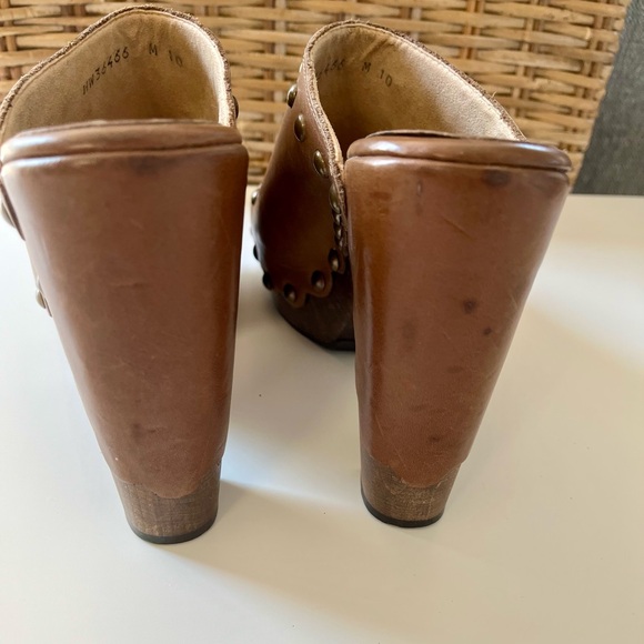 Stuart Weitzman Sequoia Studded Clogs•Sz 10 - Picture 15 of 16